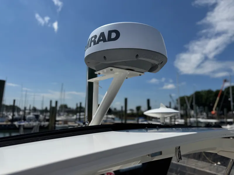 Slide: The Image of Sea Ray 320 SUNDANCER 2019 - 55