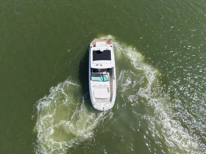 Slide: The Image of Sea Ray 320 SUNDANCER 2019 - 6