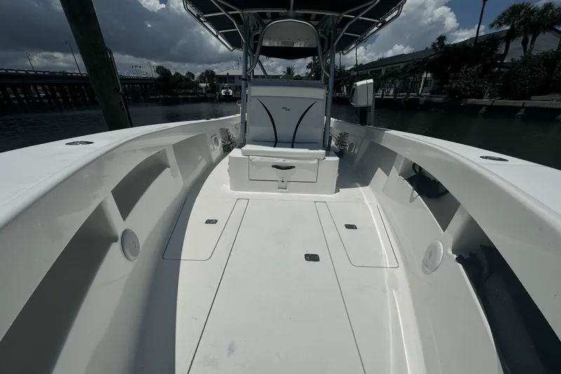 Slide: The Image of SeaVee 290B 2006 - 17