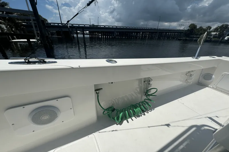 Slide: The Image of SeaVee 290B 2006 - 31