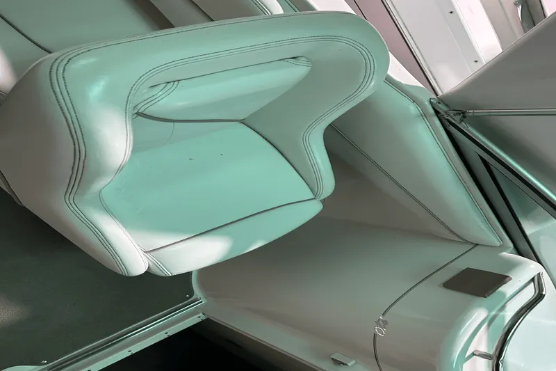 Slide: The Image of Larson CABRIO 270 2001 - 12