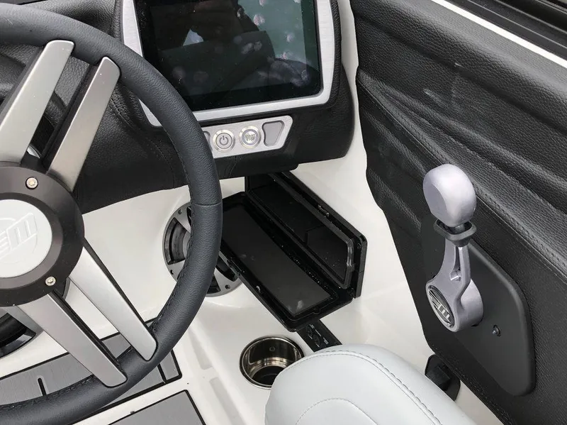 Slide: The Image of Malibu Wakesetter 21 VLX 2019 - 4