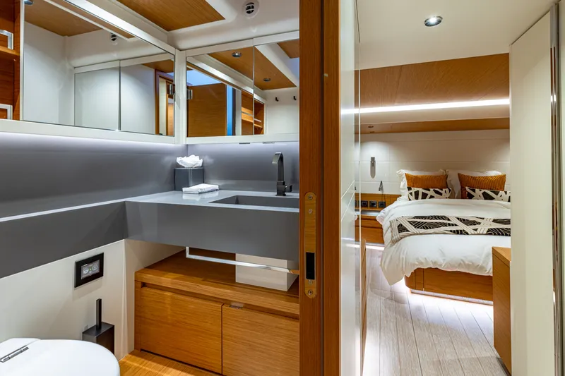 Slide: The Image of Pardo 60 2023 - 9