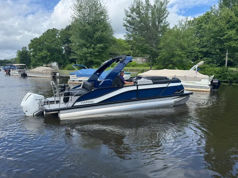 Slide: The Image of Harris 230 Grand Mariner 2025 - 2