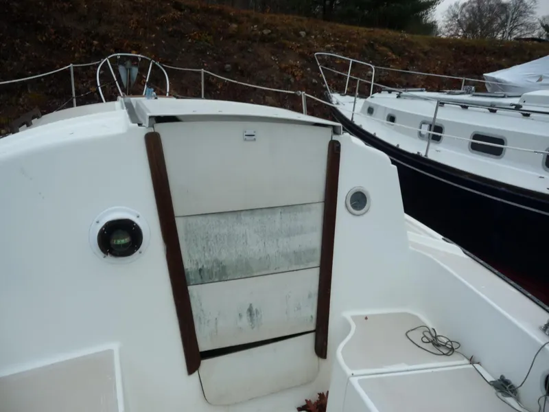 Slide: The Image of 1975 Pearson 26 sailboat cockpit with companionway hatch. - 6