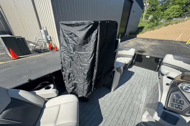 Slide: The Image of Sylvan L3 LZ 2022 - 17