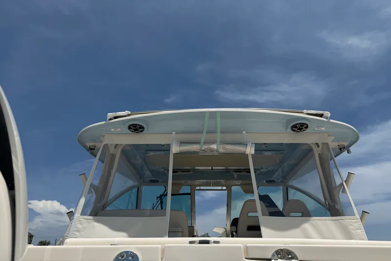 Slide: The Image of Grady-White Freedom 345 2026 - 10