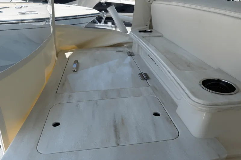 Slide: The Image of Grady-White Freedom 345 2026 - 15