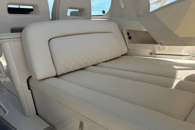 Slide: The Image of Grady-White Freedom 345 2026 - 18