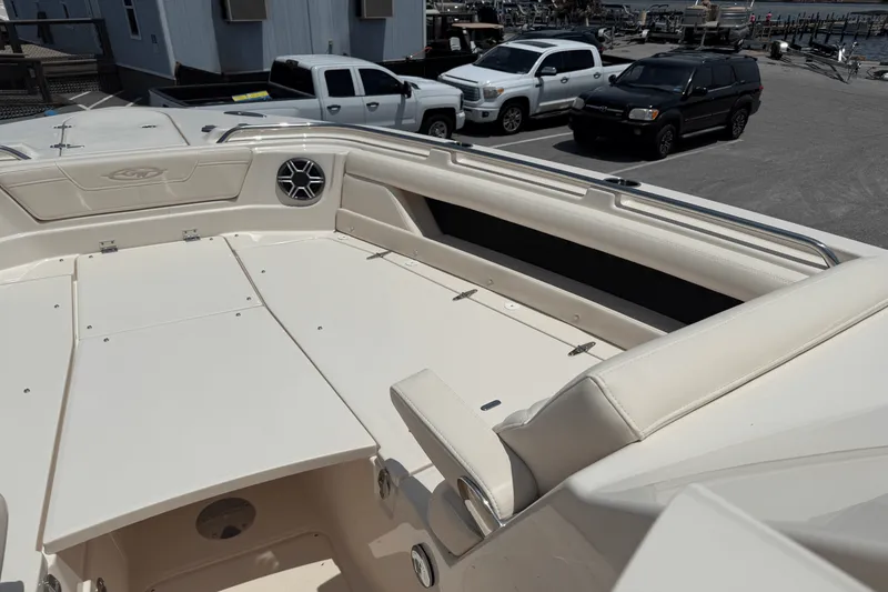 Slide: The Image of Grady-White Freedom 345 2026 - 23