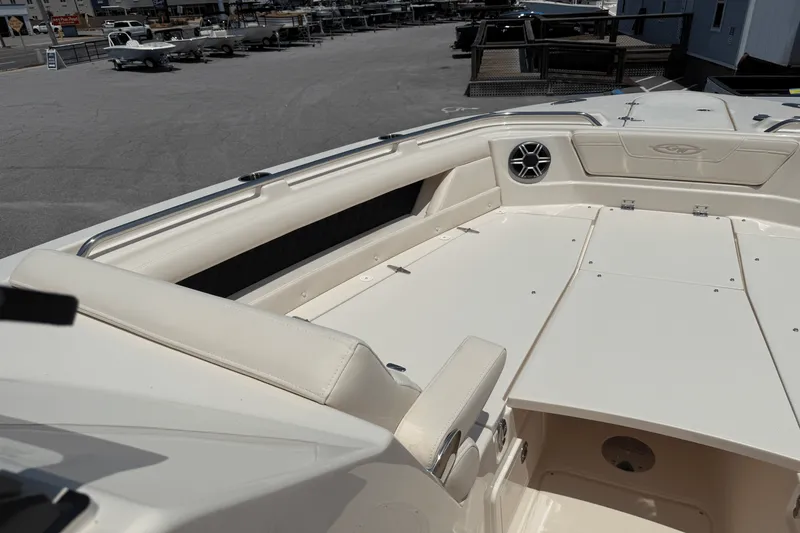 Slide: The Image of Grady-White Freedom 345 2026 - 24