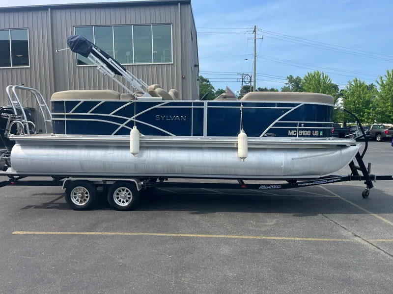 Slide: The Image of Sylvan MIRAGE 8522 LZ 2022 - 1