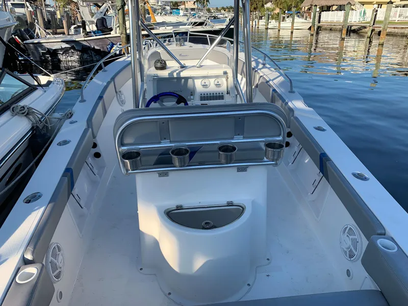 Slide: The Image of 2016 Renegade 25 Center Console boat at dock. - 5