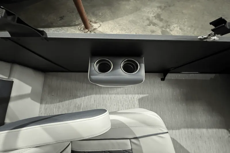 Slide: The Image of Harris 230 SUNLINER 2023 - 17