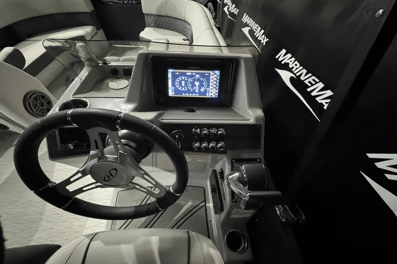 Slide: The Image of Harris 230 SUNLINER 2023 - 25