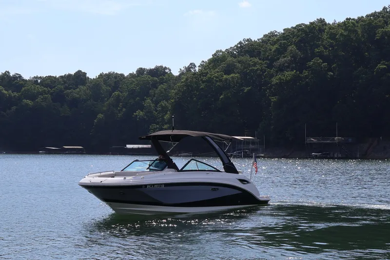 Slide: The Image of Sea Ray SDX 250 2022 - 9