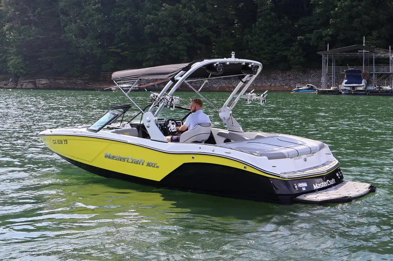 Slide: The Image of Mastercraft NXT20 2018 - 1