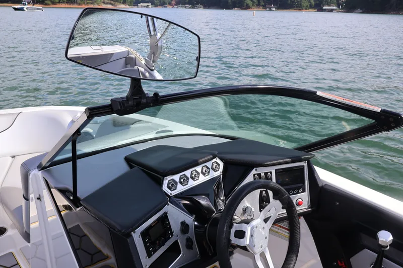 Slide: The Image of Mastercraft NXT20 2018 - 12