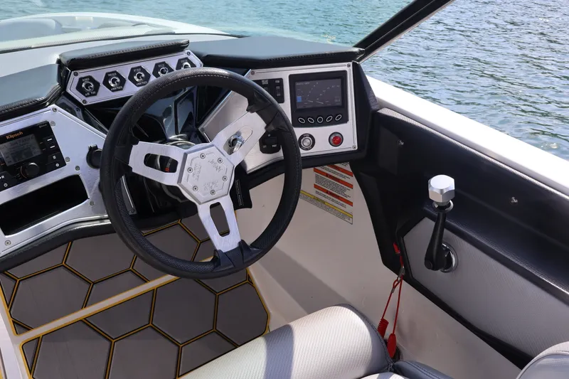 Slide: The Image of Mastercraft NXT20 2018 - 15