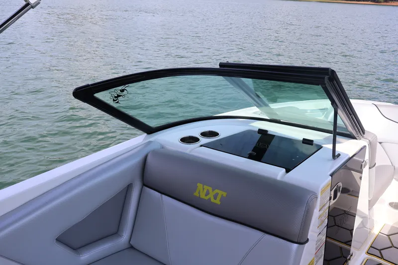 Slide: The Image of Mastercraft NXT20 2018 - 17