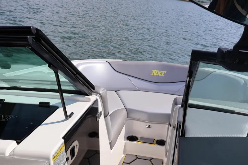 Slide: The Image of Mastercraft NXT20 2018 - 18