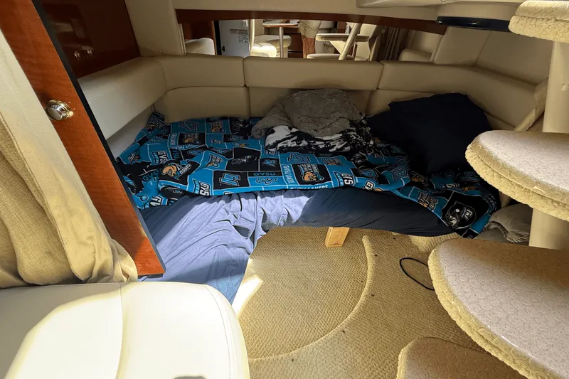 Slide: The Image of Sea Ray 320 SUNDANCER 2004 - 14