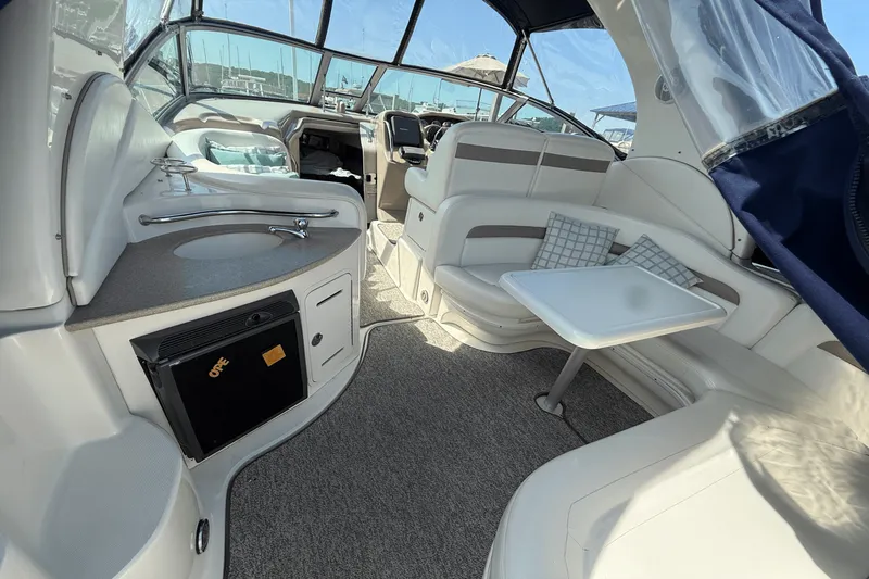 Slide: The Image of Sea Ray 320 SUNDANCER 2004 - 3