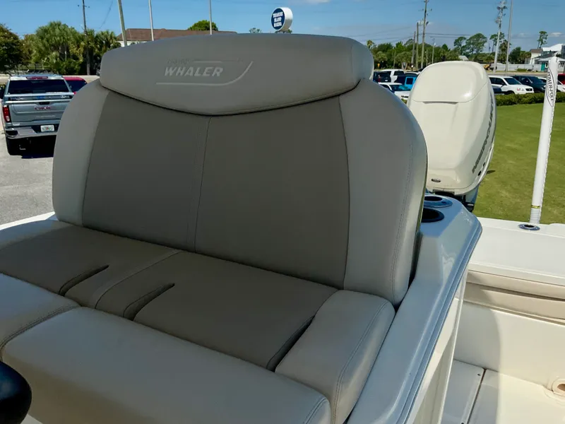 Slide: The Image of Boston Whaler 270 Dauntless 2019 - 20