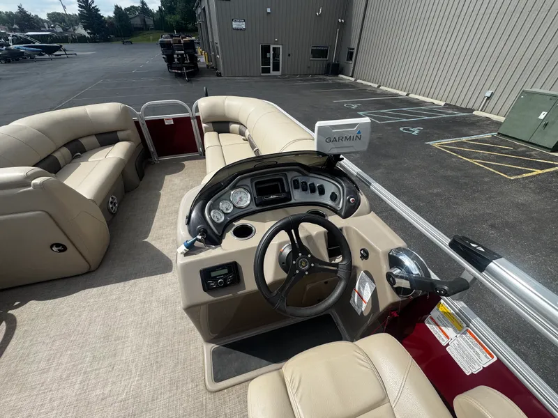 Slide: The Image of Tracker PARTY BARGE 20 DLX 2023 - 15