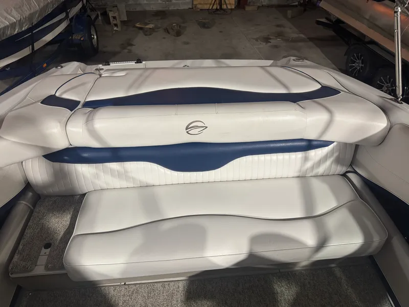 Slide: The Image of Crownline Boats 21SS 2011 - 10