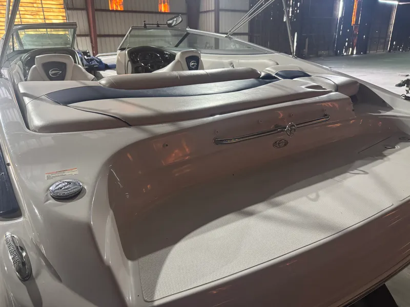Slide: The Image of Crownline Boats 21SS 2011 - 11