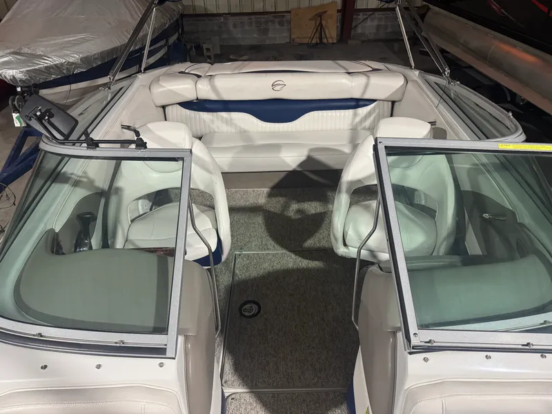 Slide: The Image of Crownline Boats 21SS 2011 - 7