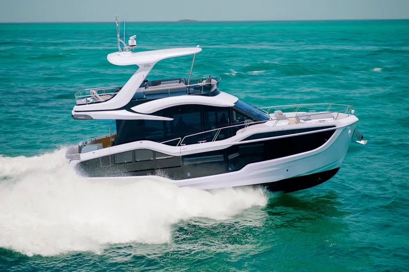 Slide: The Image of Galeon 560 FLY 2025 - 146