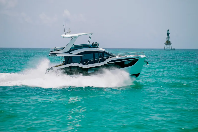 Slide: The Image of Galeon 560 FLY 2025 - 148