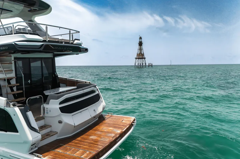 Slide: The Image of Galeon 560 FLY 2025 - 158