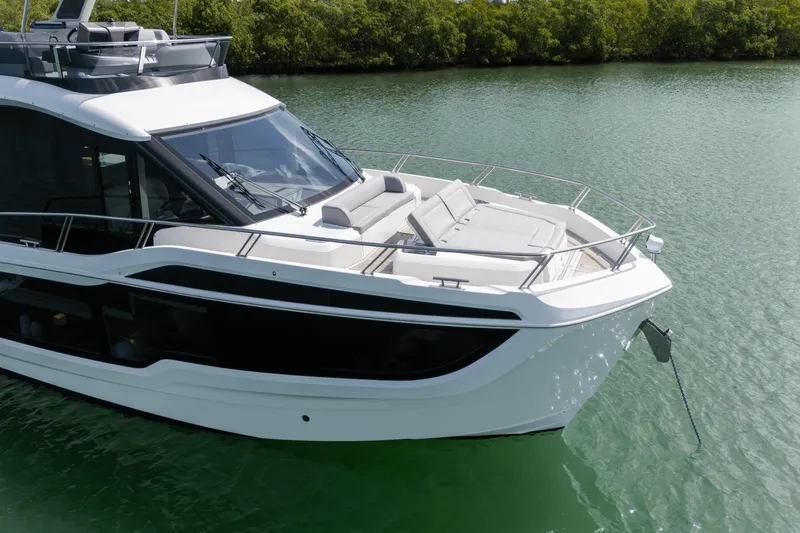 Slide: The Image of Galeon 560 FLY 2025 - 167