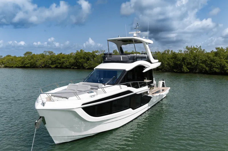 Slide: The Image of Galeon 560 FLY 2025 - 169