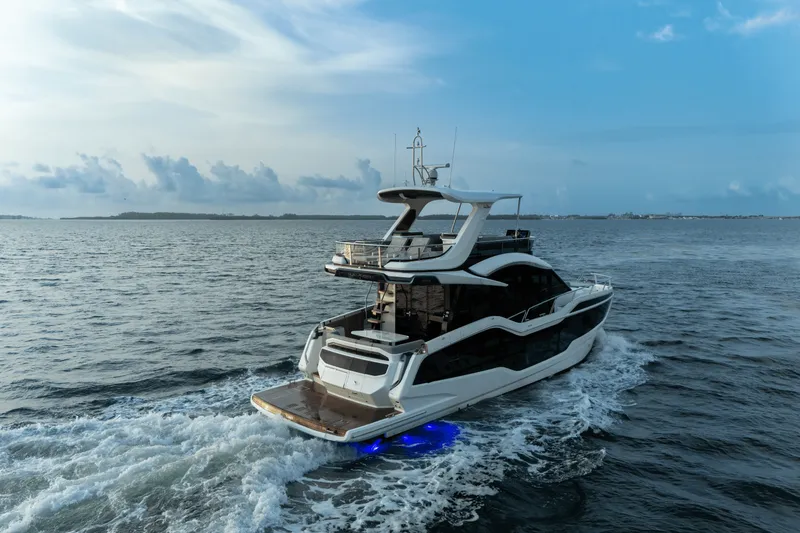 Slide: The Image of Galeon 560 FLY 2025 - 172