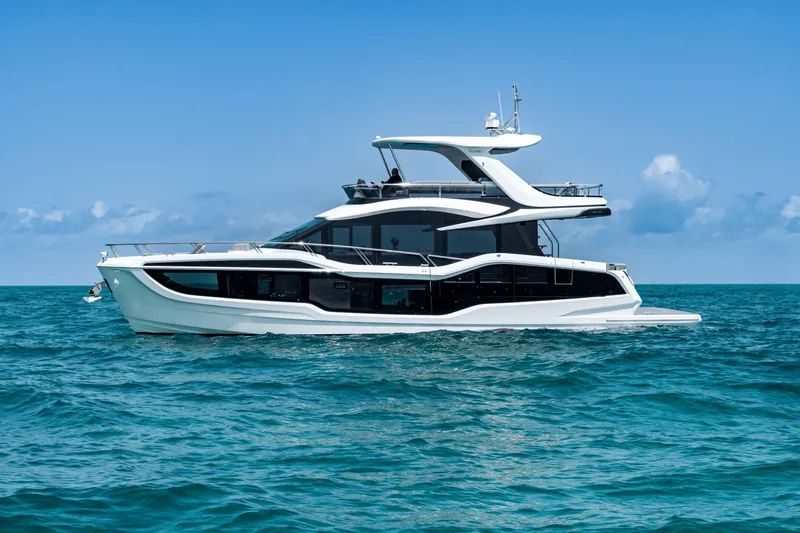 Slide: The Image of Galeon 560 FLY 2025 - 182