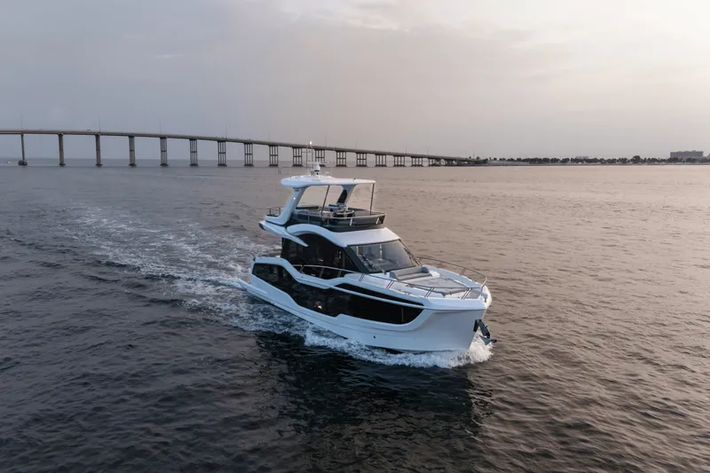 Slide: The Image of Galeon 560 FLY 2025 - 189