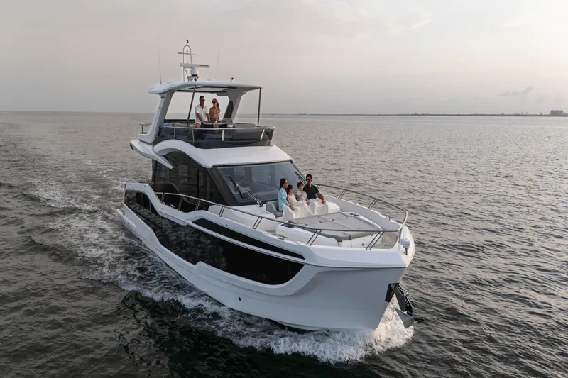 Slide: The Image of Galeon 560 FLY 2025 - 196