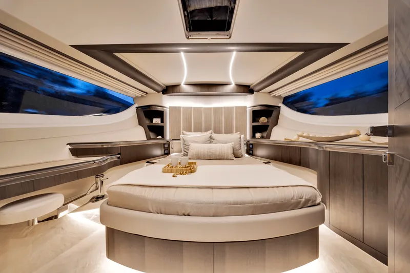 Slide: The Image of Galeon 560 FLY 2025 - 207