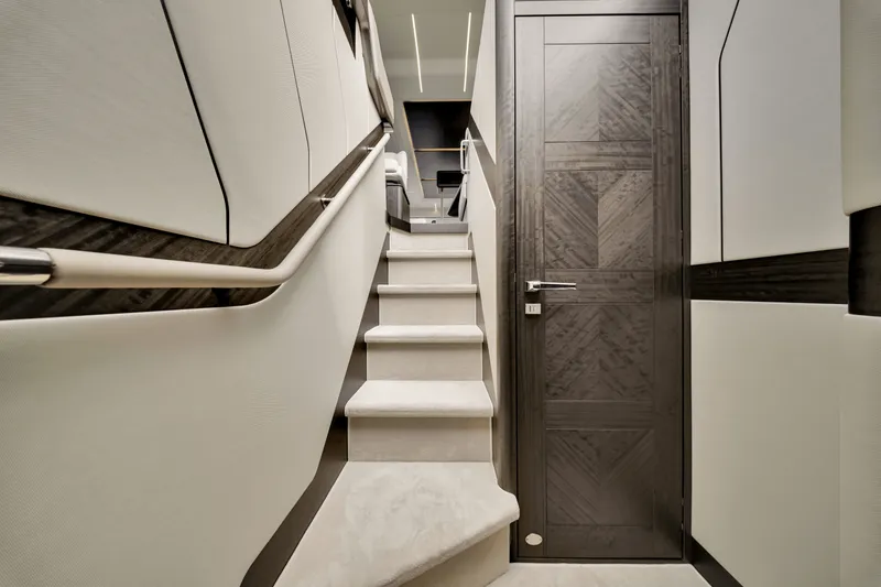 Slide: The Image of Galeon 560 FLY 2025 - 229