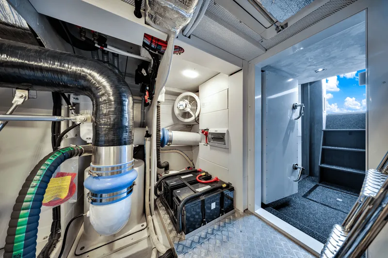 Slide: The Image of Galeon 560 FLY 2025 - 249