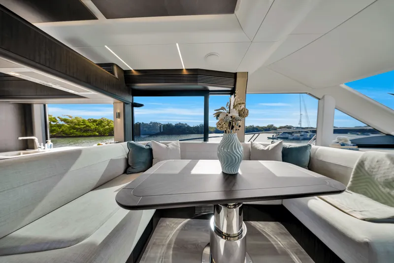 Slide: The Image of Galeon 560 FLY 2025 - 265