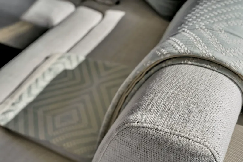 Slide: The Image of Galeon 560 FLY 2025 - 290