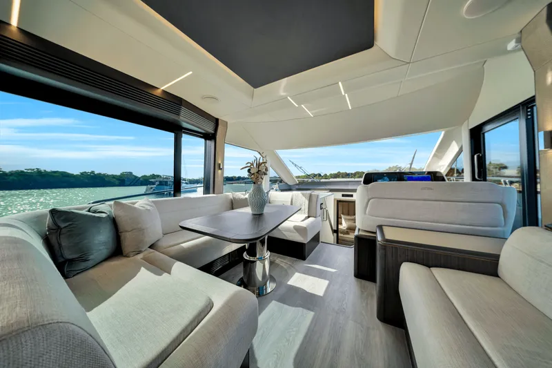 Slide: The Image of Galeon 560 FLY 2025 - 53