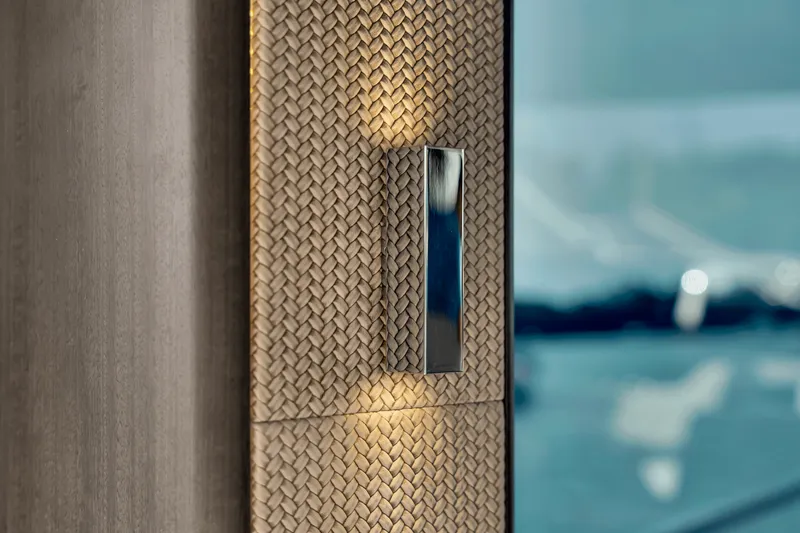 Slide: The Image of Galeon 560 FLY 2025 - 77