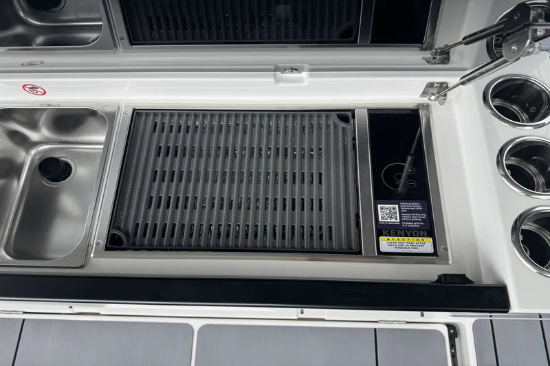 Slide: The Image of Saxdor 320 GTO 2025 - 24