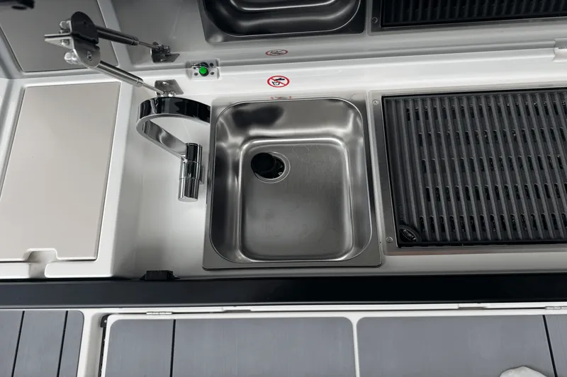 Slide: The Image of Saxdor 320 GTO 2025 - 25